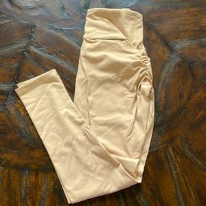 Nude ryderwear scrunch butt leggings